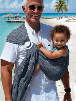 papa avec echarpe de portage sling Auren™ gris foncé