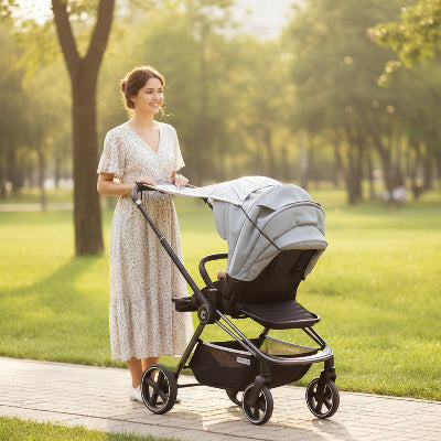 famille avec ombrelle pour poussette universelle Magiombrelle™