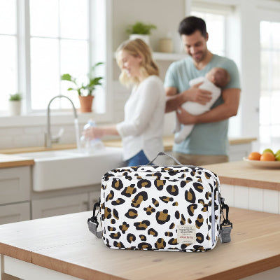 famille avec sac a langer leopard Savanelegante™  