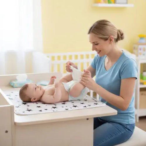 maman et tapis de change nomade  Baladouicio™ Étoile noire