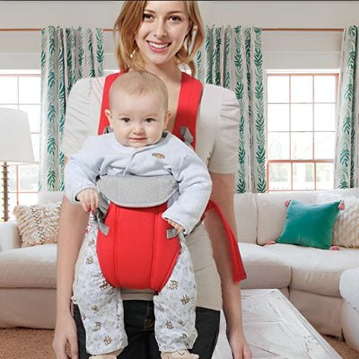 maman souriant avec porte bébé mabeladi™